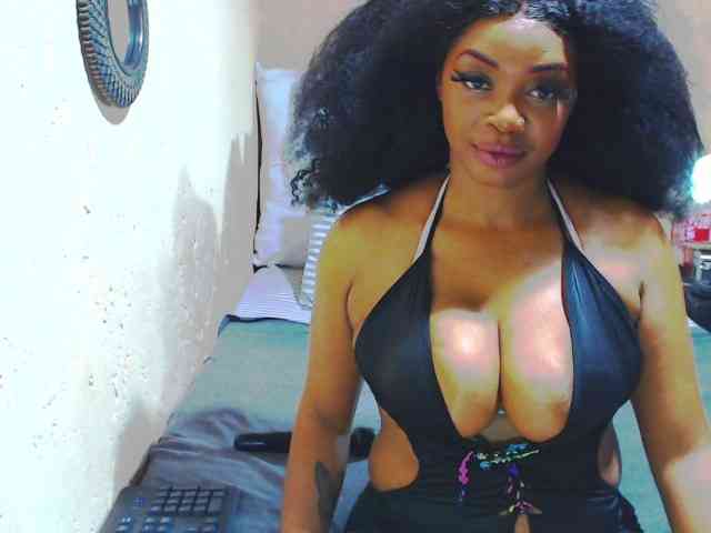 NughtySquirtAngel01 webcam
