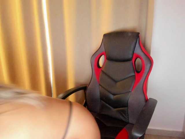 BonerBarbie live cam preview