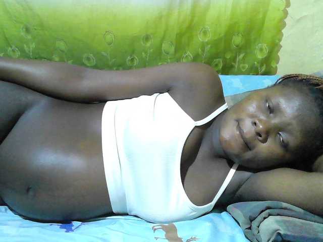 sexy-jenny live cam on BongaCams