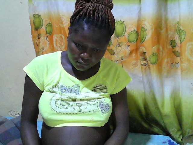 sexy-jenny live cam on BongaCams