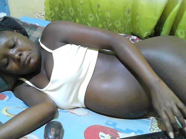 sexy-jenny live cam on BongaCams
