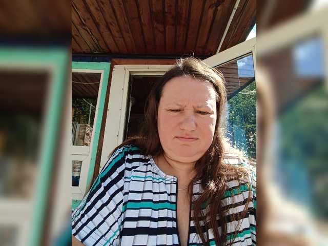 Dilfina live on BongaCams