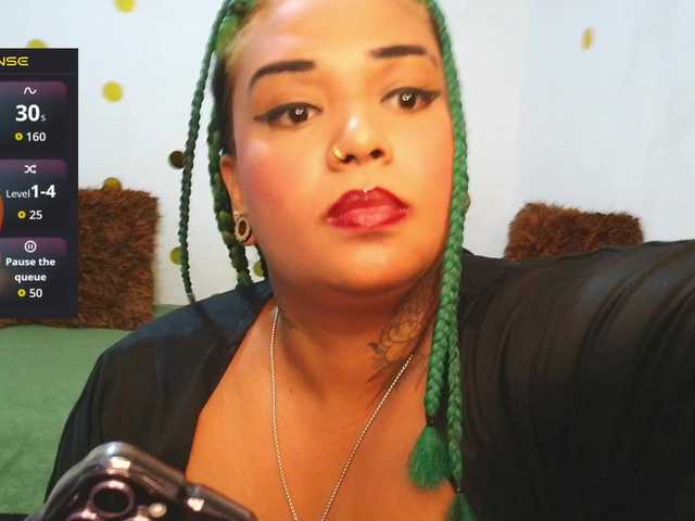 leandragoldie19