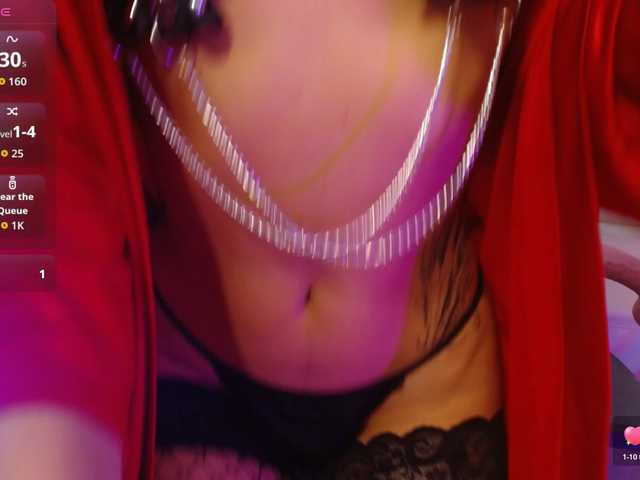 Issa-tay1 live cam on BongaCams