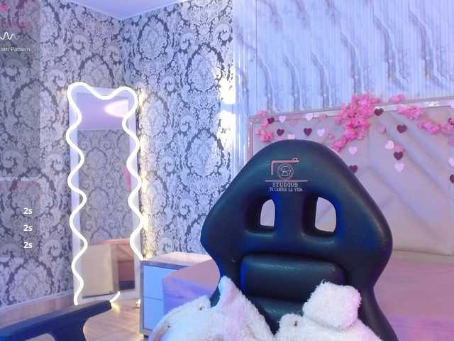 Issa-tay1 live cam on BongaCams