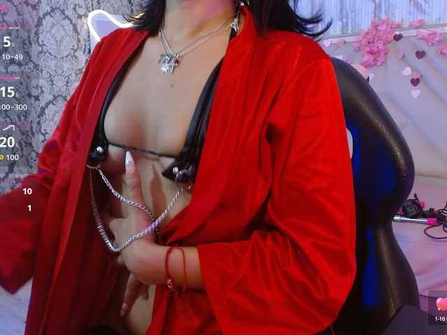 Issa-tay1 live cam on BongaCams