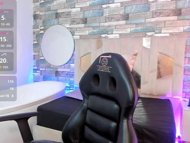 Issa-tay1 live cam on BongaCams