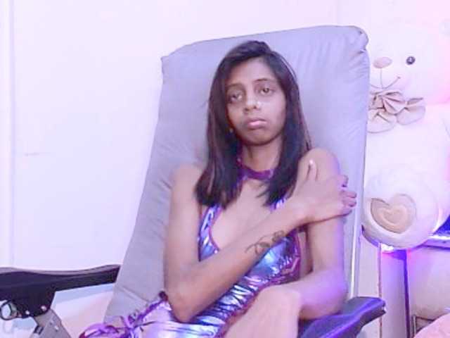indiansexybtx, en directo ahora en BongaCams
