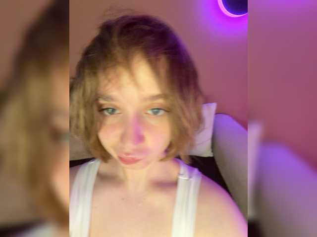 tamagotchigirl cam belle