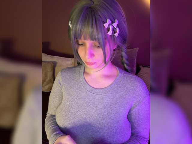 le modèle TakoMew est en webcam porno dans un show sur le site bongacams, il possède les tags suivants: White/Caucasian,Brunette,Hairy