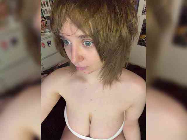 peDoVo4ka228_ webcam