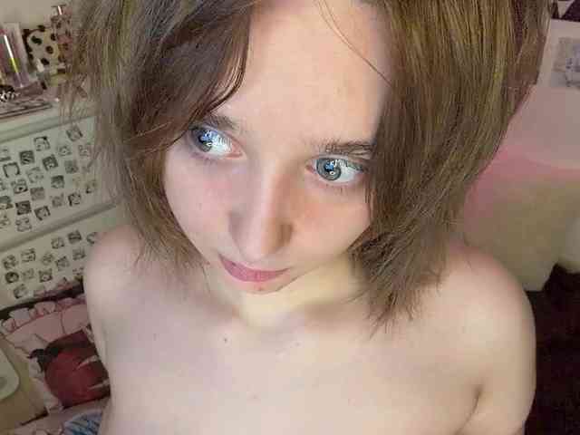 peDoVo4ka228_ webcam
