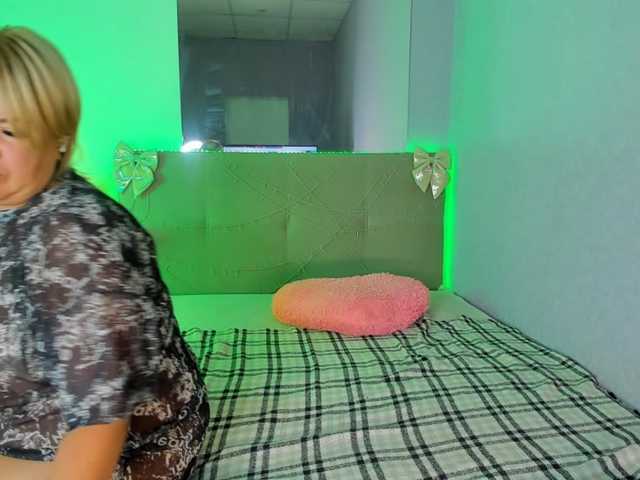 CurlyDream live webcam show
