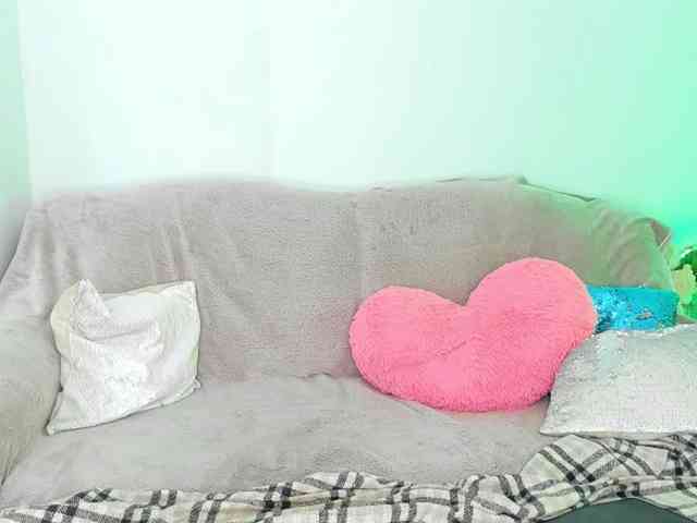 CurlyDream Live Webcam on BongaCams