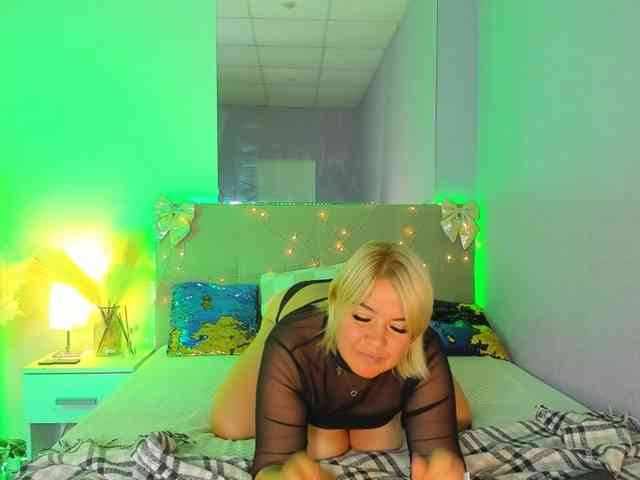 CurlyDream webcam