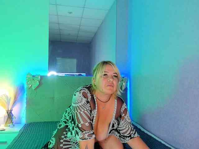CurlyDream webcam