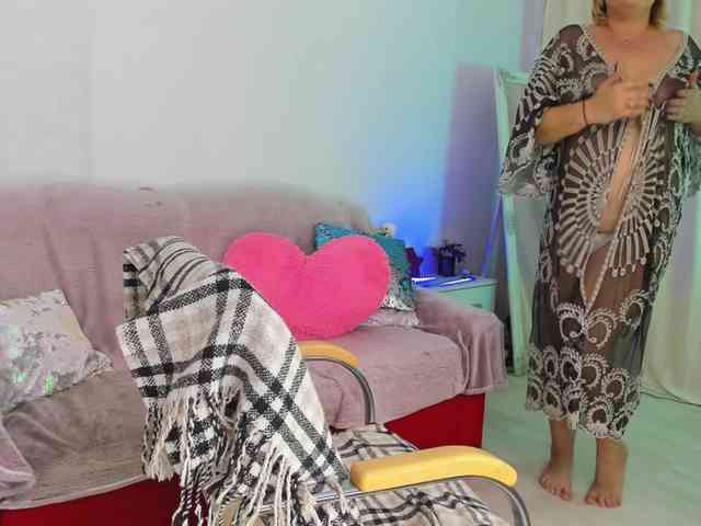 CurlyDream webcam