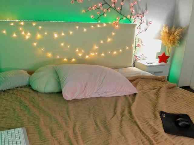CurlyDream webcam