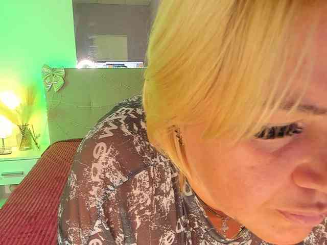 CurlyDream webcam
