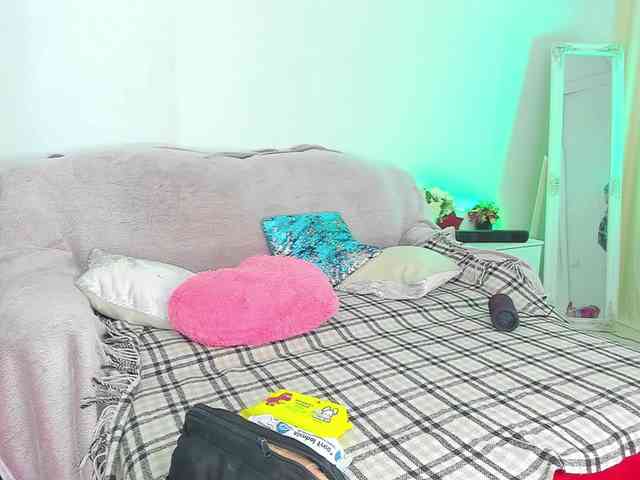 CurlyDream webcam
