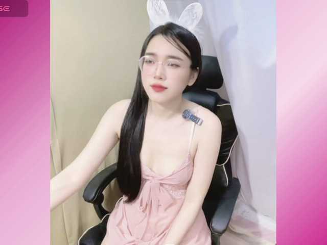 Lilybabe20 live cam on BongaCams