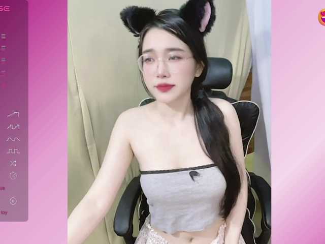 Lilybabe20 live cam on BongaCams