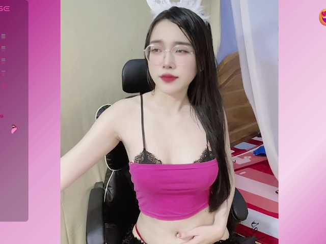 Lilybabe20 live cam on BongaCams