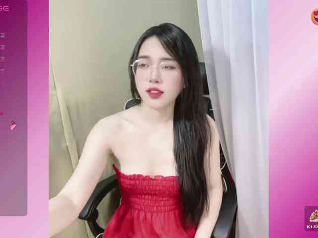 モデル: Lilybabe20