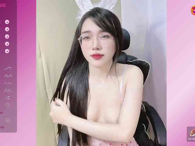 モデル: Lilybabe20