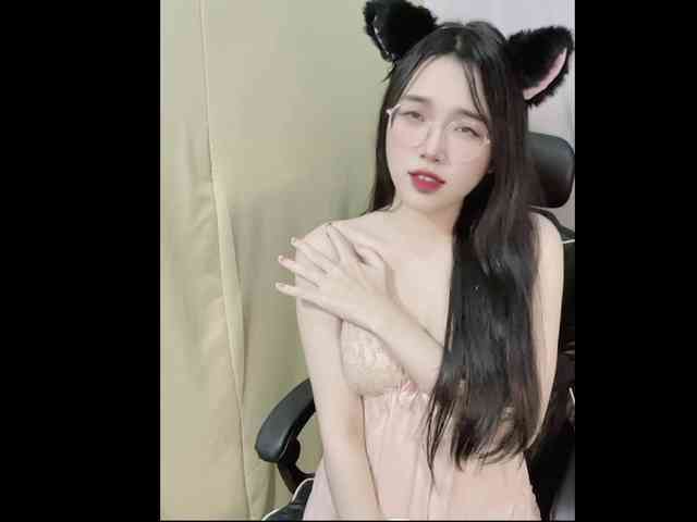 モデル: Lilybabe20
