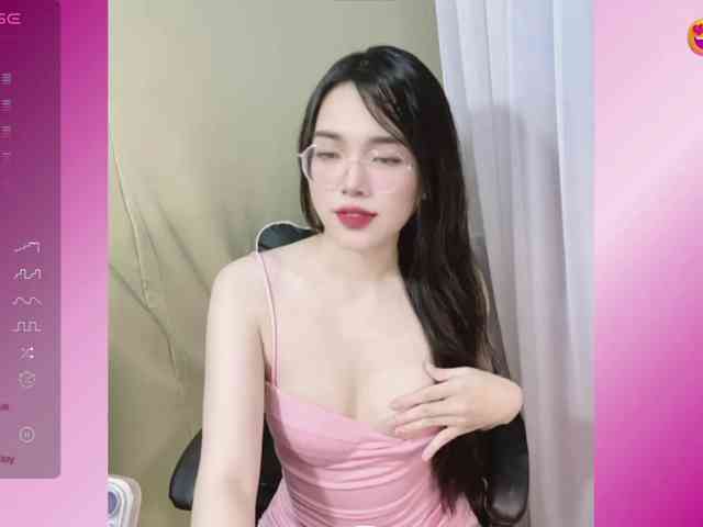 モデル: Lilybabe20