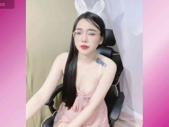 モデル: Lilybabe20