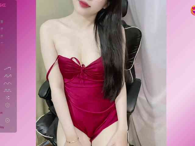 モデル: Lilybabe20