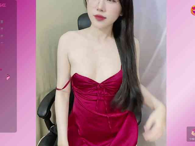 モデル: Lilybabe20