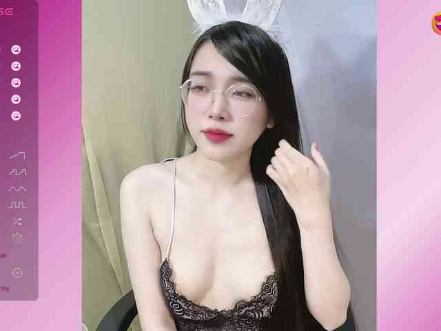 モデル: Lilybabe20