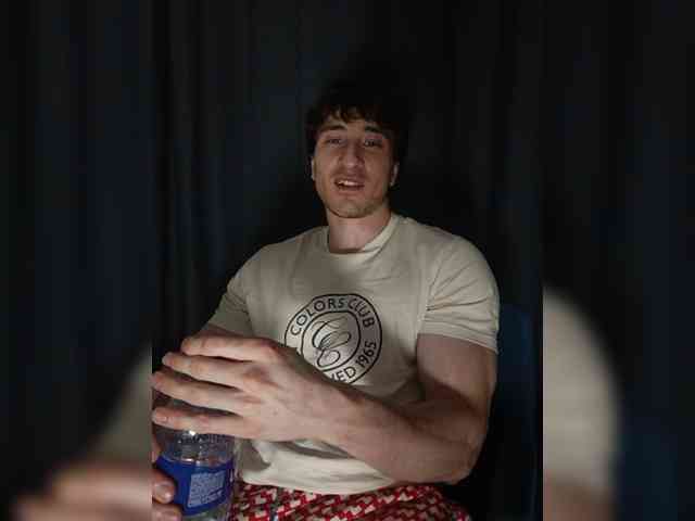 eric-daimondxxx Live Webcam on BongaCams