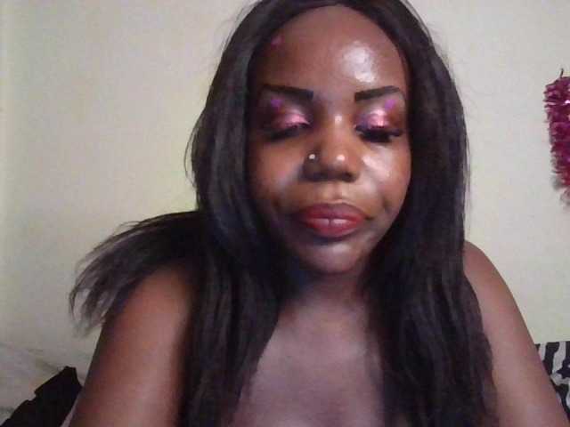NewBird — live female cam
