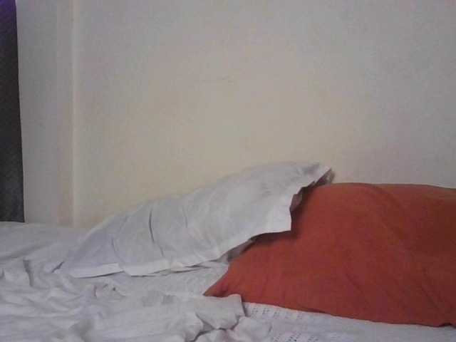 NewBird live cam on BongaCams