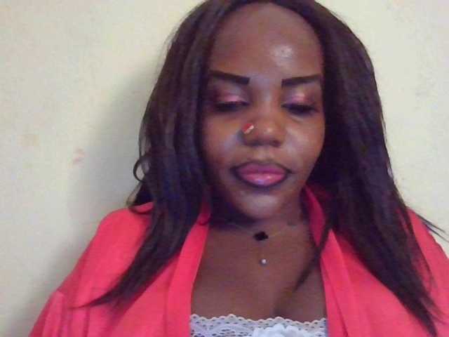 NewBird live cam on BongaCams