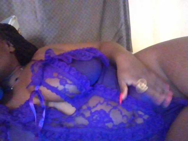 NewBird live cam on BongaCams