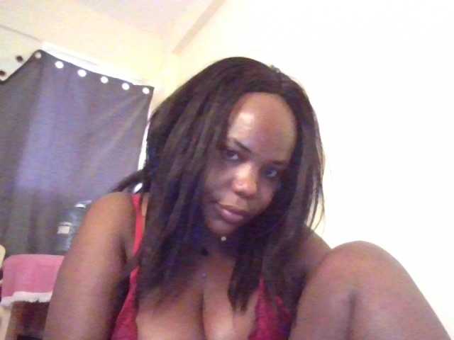 NewBird live cam on BongaCams
