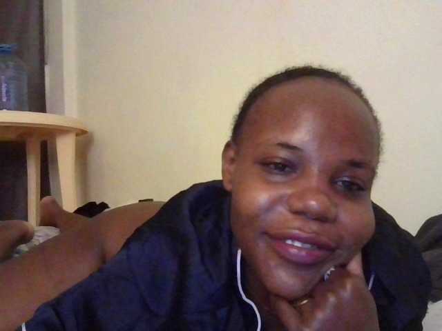 NewBird live cam on BongaCams