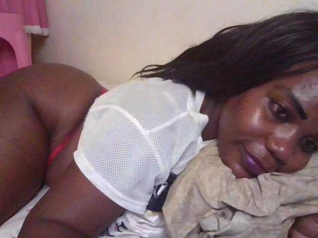 NewBird live cam on BongaCams
