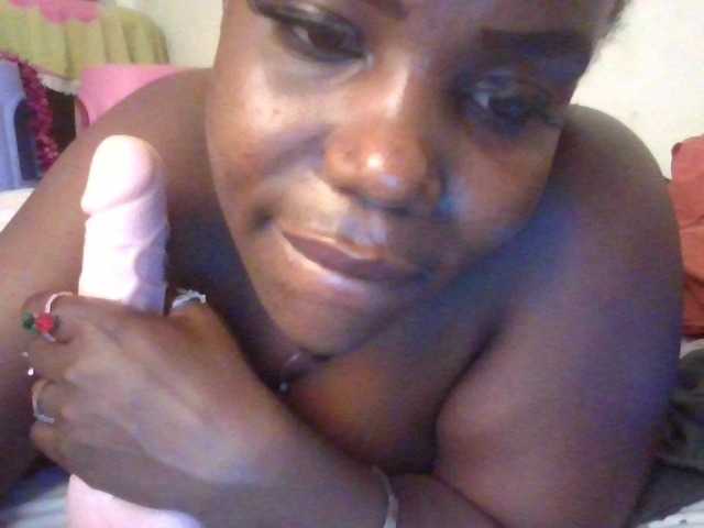 NewBird live cam on BongaCams