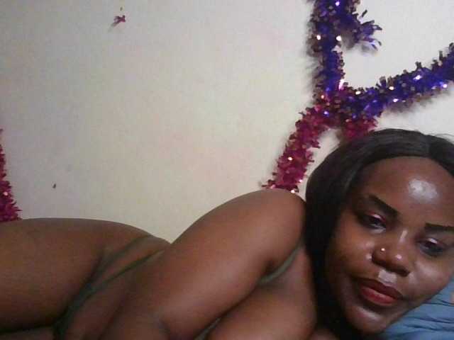 NewBird live cam on BongaCams