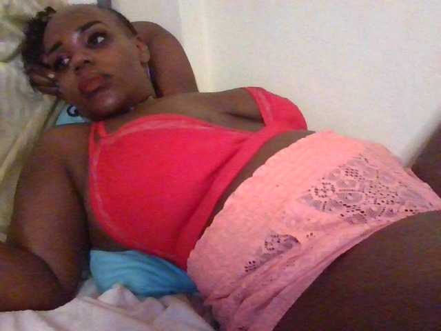 NewBird live cam on BongaCams