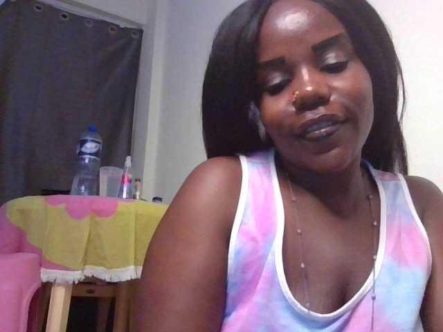 NewBird webcam bongacams model stream image