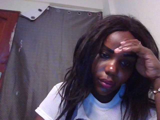 NewBird live cam on BongaCams