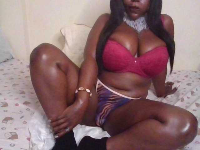 NewBird live cam on BongaCams