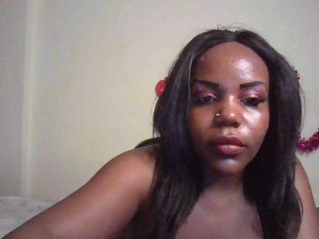 NewBird live cam on BongaCams